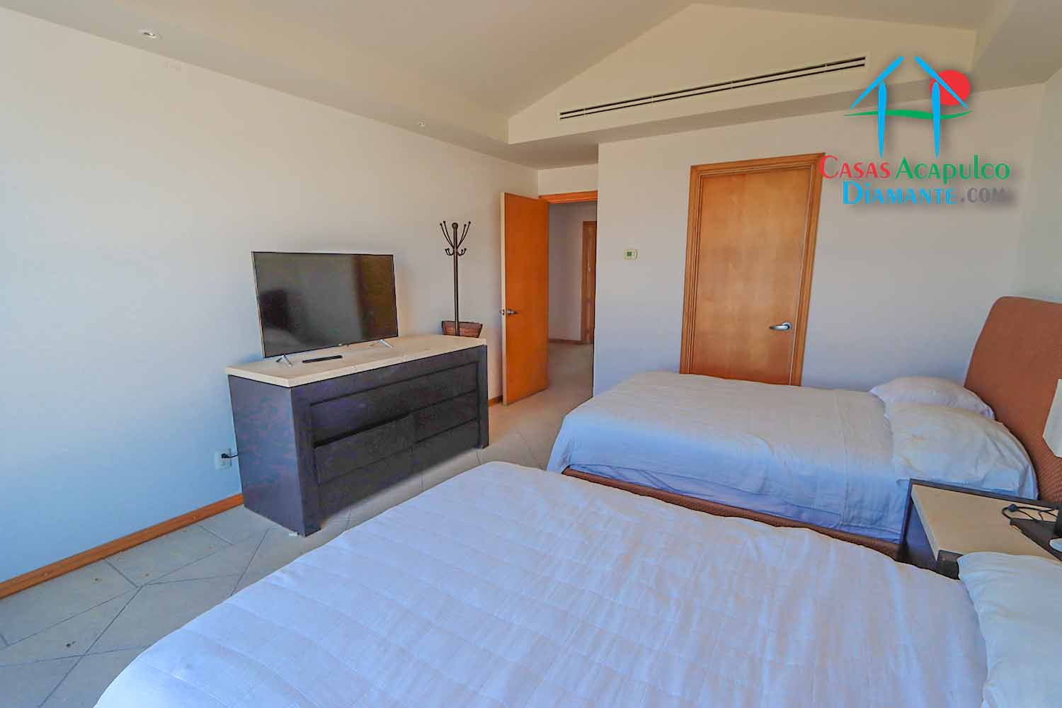 Maralago E 402 - Recámara uno 4